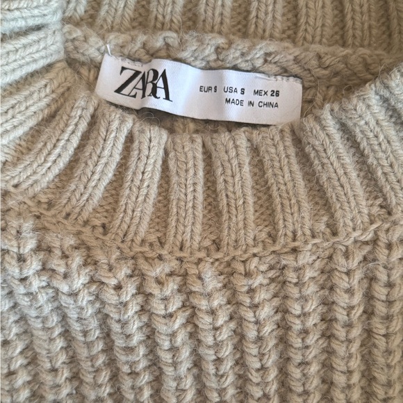 Zara Beige Ribbed Sweater with Pockets - Picture 4 of 5